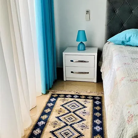 شقة Vintage Sea View ساراندا